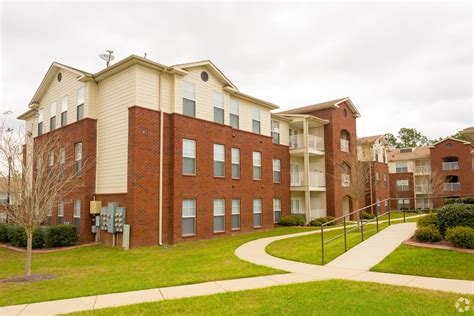 Apartments in mobile. Woodside apartments offers spacious 1, 2 and 3 bedroom apartments homes that you will fall in love with. Woodside is an apartment community located in Mobile County and the 36693 ZIP Code. This area is served by the Mobile County attendance zone. 