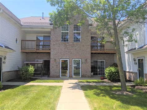 Apartments in new berlin wi. The rent is $1089. See our website for more information. Call 262/427/1269 to schedule a showing. Coachlight Drive Apartments is an apartment community located in Waukesha County and the 53151 ZIP Code. This area is served by the New Berlin attendance zone. 