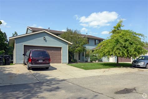 Apartments in rockford mi. 1,700. /mo. + $35 /mo for Water & Sewer. 4 minute drive from US 131. Pet Friendly. Garage with Remote Door Opener. 5 minute walk to downtown Rockford. Online Rent … 