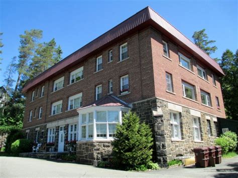 The average lease term for a townhome in Saranac Lake, NY is typically 12 months, but some townhomes may rent between six and 24 months. Search Nearby Rentals New Rental Listings. 