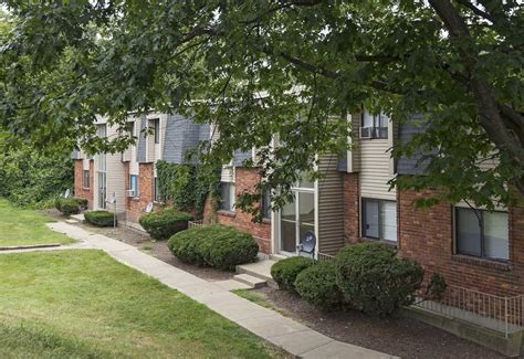 Apartments in springdale ohio. The average rent for a studio apartment in Springdale, OH is $1,185 per month. What is the average rent of a 1 bedroom apartment in Springdale, OH? The average rent for a one bedroom apartment in Springdale, OH is $1,274 per month. 
