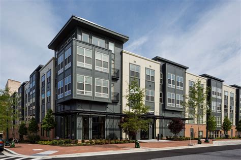 Apartments in wheaton. Browse our studio and 1- to 2-bedroom apartment floor plans at ReNew Wheaton Center. Ranging from 475 to 1200 sq ft. A variety of modern layouts awaits. Schedule a Tour; Email Us (888) 465-3890; Floor Plans & Availability ... Maximum Pets per Apartment: 2. Pet Fee per Pet: $300 (non refundable) 