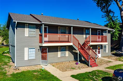 Apartments lees summit mo. See all available apartments for rent at Maple Estates in Lees Summit, MO. Maple Estates has rental units ranging from 528-1275 sq ft starting at $999. 