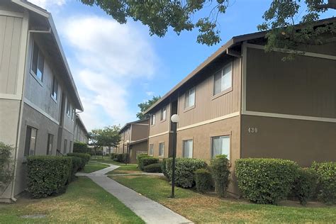 Apartments manteca. West Manteca has two bedroom apartments that rent for around $2,109 per month. What is the average rent of a 3 bedroom apartment in West Manteca, CA? three bedroom apartments in West Manteca are usually priced around $2,768 per month. 