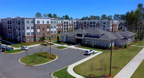 Apartments matthews nc. (855) 950-2468. 1315 Cameron Matthews Dr, Matthews, NC 28105. High-End Apartments in Matthews’ Historic District. In the heart of Matthew's downtown Historic District, you’ll … 