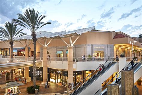 Apartments near Fashion Valley Mall in San Diego, CA