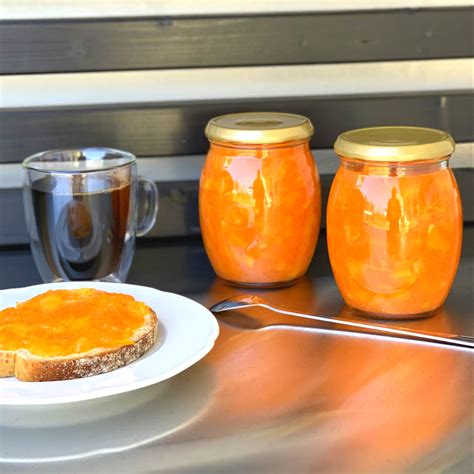 Apelsin & fänkålssallad  tillsammans med oliver & feta.