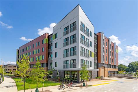 Apex Apartments is located in Arlington, Virginia in the 22206 zip code. This apartment community was built in 2019 and has 5 stories with 256 units. Contact. Contact this Property. Send Message (202) 883-8090. Closed Today . View All Hours. Property Address: 2910 S Glebe Rd Arlington, VA 22206. 