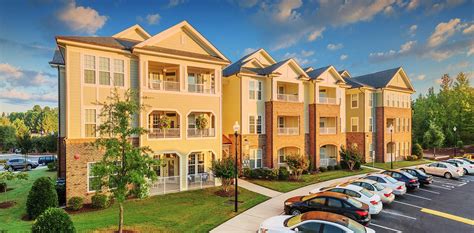 Apex nc apartments. Camden Reunion Park has 1, 2 and 3 bedroom apartment homes with luxury, convenience and value perfectly located near Holly Springs, NC. Our amenities includes 2 swimming pools with grilling entertainment lounges and a 24-hour fitness studio - the perfect complement to our expansive apartment homes. Select apartments offer recent … 