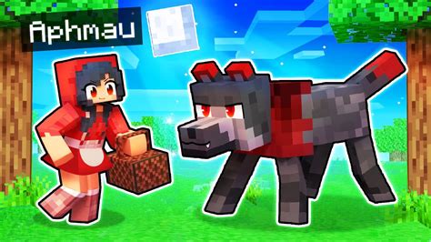 This Minecraft Winter Wolf is comin’ for