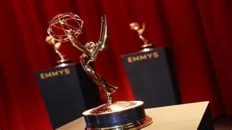 Aplazan los premios Emmy por huelga de actores y guionistas de Hollywood