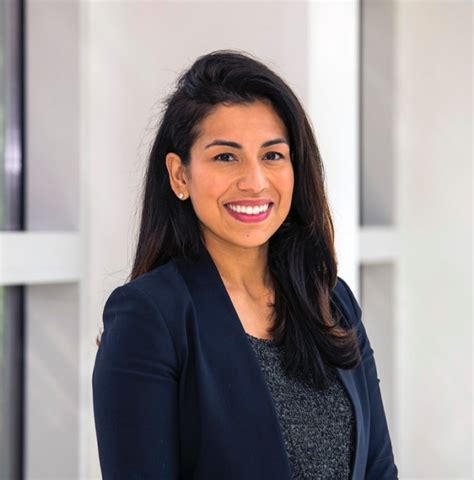 Apoorva tewari. Apoorva Tewari is a surgeon specializing in swallowing disorders and the wife of Republican presidential candidate Vivek Ramaswamy. Learn about her education, … 