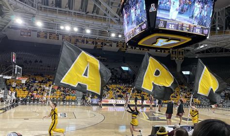 App state basketball. Story Links NEW ORLEANS – All 14 Sun Belt Conference men’s basketball teams are in action Saturday, February 3, as the day begins with App State in search of its eighth win in a row and ends with Louisiana hunting its seventh consecutive victory. WHAT TO WATCH FOR MOUNTAINEERS MOMENTUM: Positioned atop the Sun Belt … 