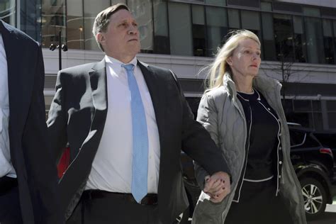 Appeals court tosses convictions of 2 parents in ‘Varsity Blues’ college admissions scandal