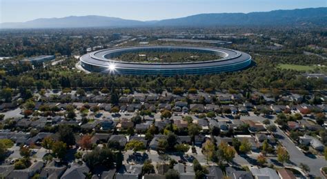Apple engineer on ‘need to know’ project stole secrets, fled to China after agents visited Mountain View home: feds