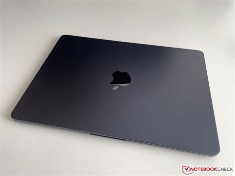 Apple midnight color. CNET photographer James Martin shared photos of the new MacBook Air in Midnight on Twitter. Depending on the lighting, the color looks like a mix of navy blue and space gray. 