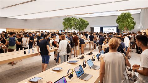 Apple store opening hours. Things To Know About Apple store opening hours. 