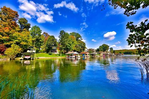 Apple valley lake. Explore the homes with Lake View that are currently for sale in Apple Valley, OH, where the average value of homes with Lake View is $290,000. Visit realtor.com® and browse house photos, view ... 