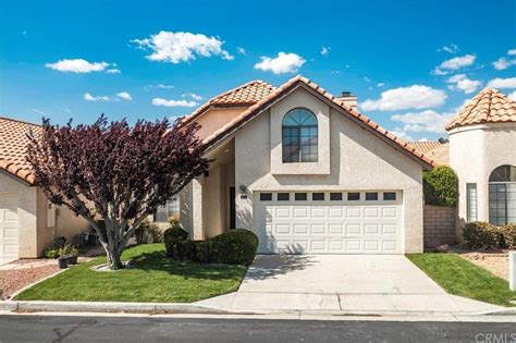 Apple valley real estate. Price cut: $10,000 (Apr 13) 10575 Green Valley Rd, Apple Valley, CA 92308. ICM REALTY. $529,000. - House for sale. 8 days on Zillow. 18904 Lariat St, Apple Valley, CA 92308. NEWSTAR REALTY & INVESTMENT. 