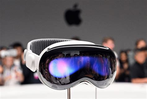 Apple vr headset release date. Jan 8, 2024 · Apple Vision Pro will be...