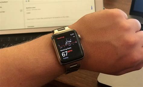 Apple Watch Series 3 or later can record an estimate of your VO