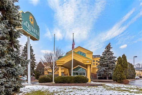 Appleton, Wisconsin Hotels from $53! - Hotel Deals