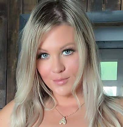 April Leanne Nudes