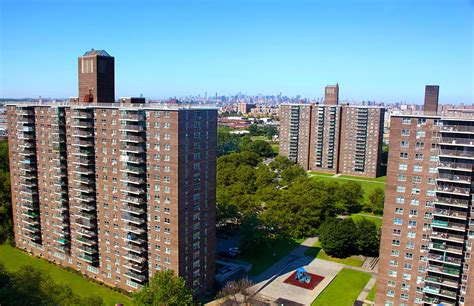Apts in bronx ny. Virtual Tour. $1,875 - 2,677. 1-2 Beds. Discounts. Dog & Cat Friendly Fitness Center Controlled Access Elevator EV Charging. (862) 343-8990. Report an Issue Print Get Directions. See all available apartments for rent at HONEYWELL APARTMENTS in Bronx, NY. HONEYWELL APARTMENTS has rental units . 