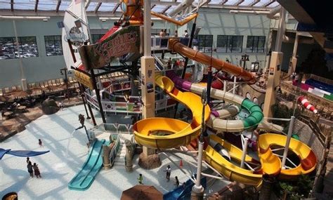 Kalahari Resorts and Conventions Camelback Lodge & Aquatopia Indoor Waterpark's Great Wolf Lodge Split Rock Resort. Make a splash at one of the Pocono Mountains Waterpark Resorts! Enjoy a day in the water along with nearby shopping, dining, lodging and entertainment.. 