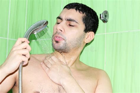 474px x 248px - th?q=Arab shower porn
