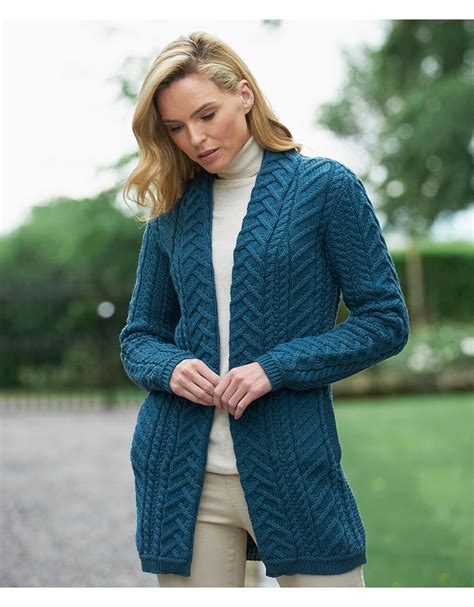 Aran Pattern Edge to Edge Coat Knitting patterns free cardigans
