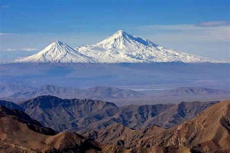 Read Ararat