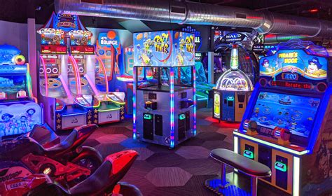 Arcades in sacramento. golfland/sunsplash in roseville used to do arcade mania on friday nights. i believe it was about 10 bucks for unlimited non-ticket games and steep discounts on mini golf and the go karts. not sure if this is still a thing though. 