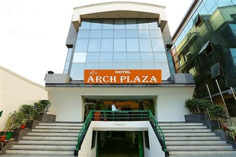 Arch Plaza - PHNF