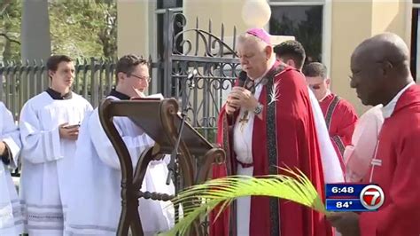 Archbishop Wenski officiates Palm Sunday Mass in Miami