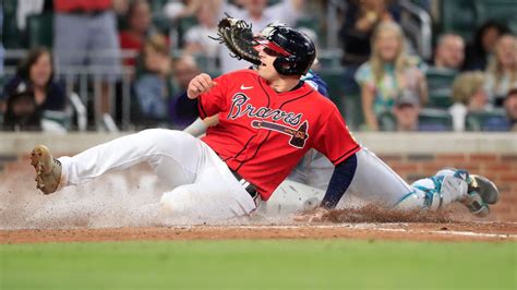 Arcia drives in go-ahead run in 7th as Braves beat rookie Miller, Mariners 6-2