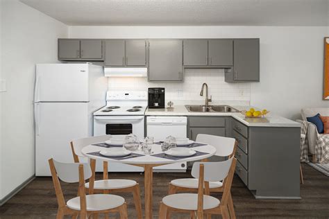 Welcome To Arden Place Apartments 2 Bedroom, 1 Bath | Approximatel