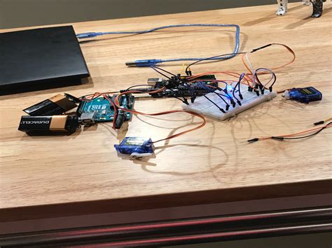 Arduino record servo movement.  For expample I move a modelcar, record the movemen...