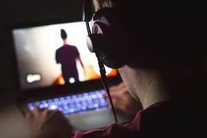 Are Video Games Bad for You? Effects of Blue Light ... - DefenderShield