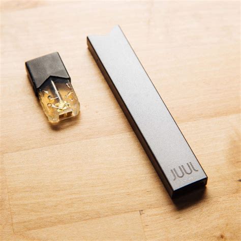 Are juul. According to the Center for Disease Control and Prevention (CDC), benzoic acid is known to cause coughs, sore throat, abdominal pain, nausea, and vomiting if exposure is constant, which is the case when using a juul. [7] This is due to how juuls utilize the properties of benzoic acid to increase the potency of the nicotine salts in its e-liquid. 
