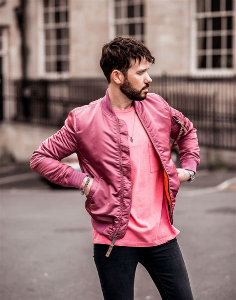 Are men still afraid of wearing pink?