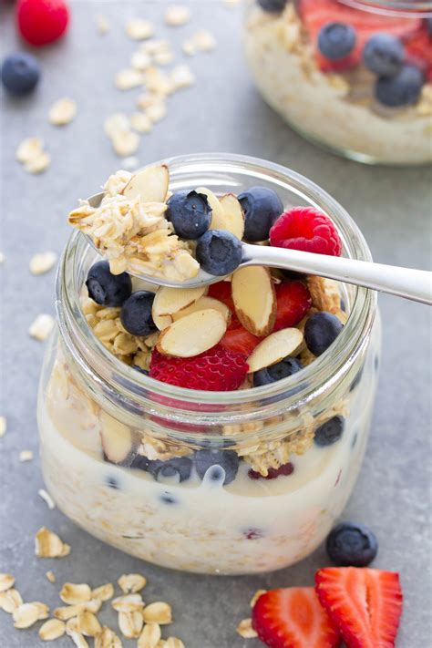 Are overnight oats healthy. Dec 29, 2020 · The key to creating a jar of overnight oats that’s healthy, and will also help you lose weight, is to use high-quality ingredients, portion-control, and staying intentional with the add-ins. Staying between 300 – 375 calories is a good range for a breakfast recipe. So, keep that in mind when preparing a jar of overnight oats. 