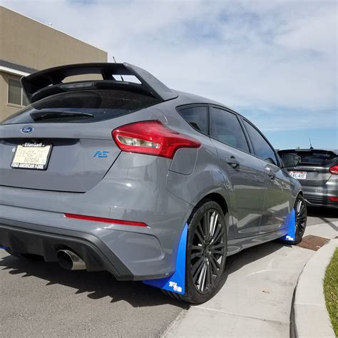 Are there molded mudflaps available? Ford Focus RS Forum