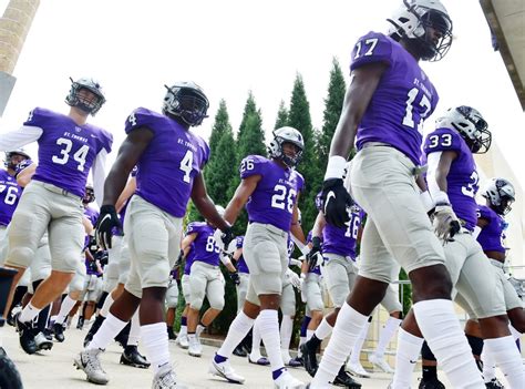 Area college football: Tommies’ ground game buries Stetson with 378 yards in 38-6 rout