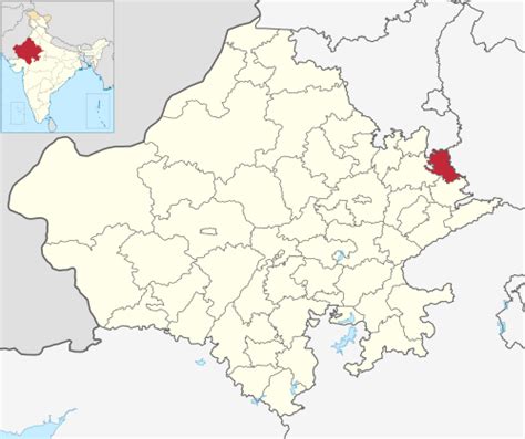 Area of deeg district.  Deeg (District, India) with population statistics...