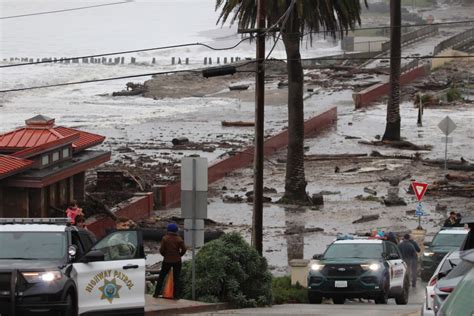 Areas of Santa Cruz County coastline experiencing flooding, evacuation warning