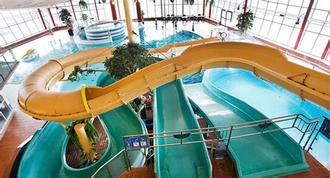 Arena halmstad bad.  Halmstad Arena Bad &auml;r ett av s&ouml;dra Sveriges st&ouml;rst...