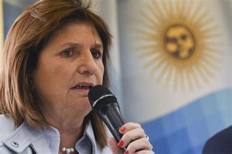 Argentina’s third-place presidential candidate Bullrich endorses right-wing populist Milei in runoff