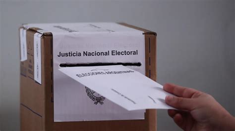 Argentines vote in an election that could lead a Trump-admiring populist to the presidency