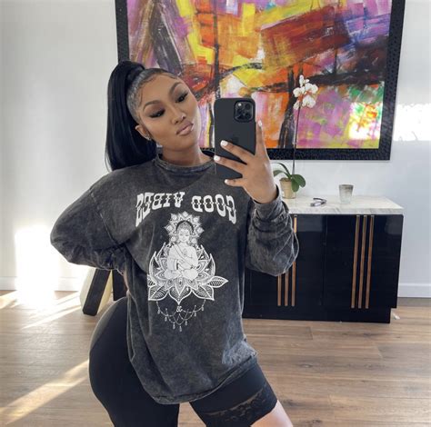 Ari Fletcher is officially single. After social media buzzed about the status of Fletcher and now ex-bae, Moneybagg Yo, she issued a brief yet clarifying statement online. "Happy, paid and single!. 